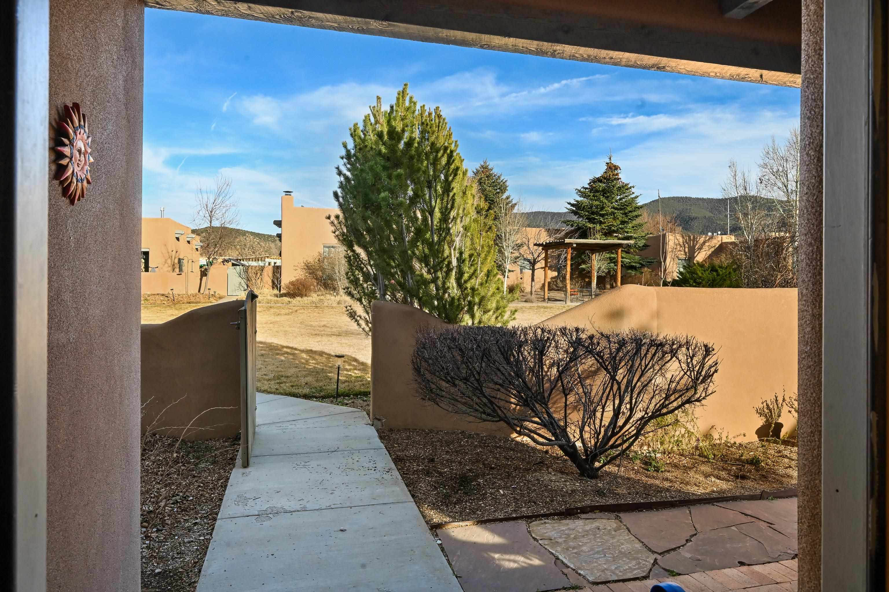 1040 Calle Palomita Unit: 11