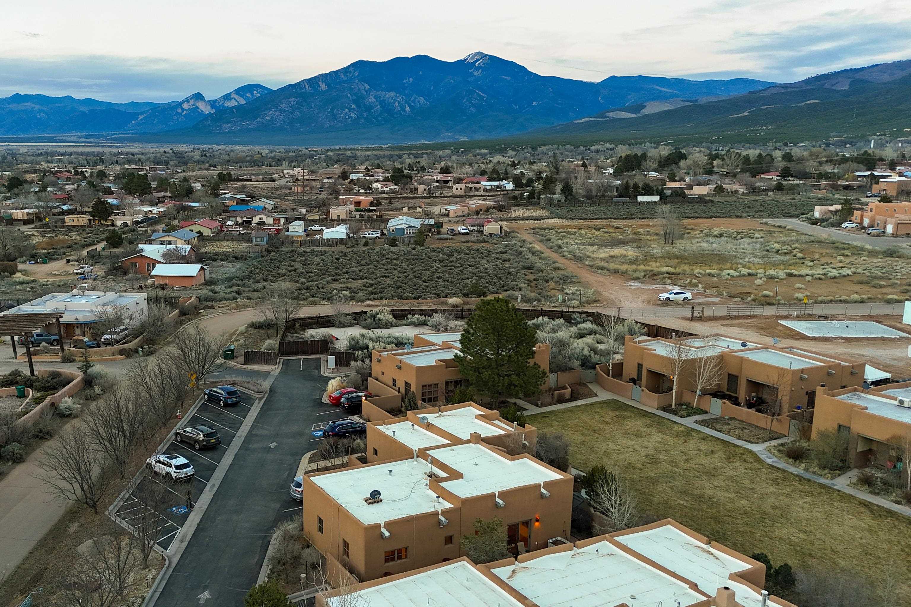 1040 Calle Palomita Unit: 11