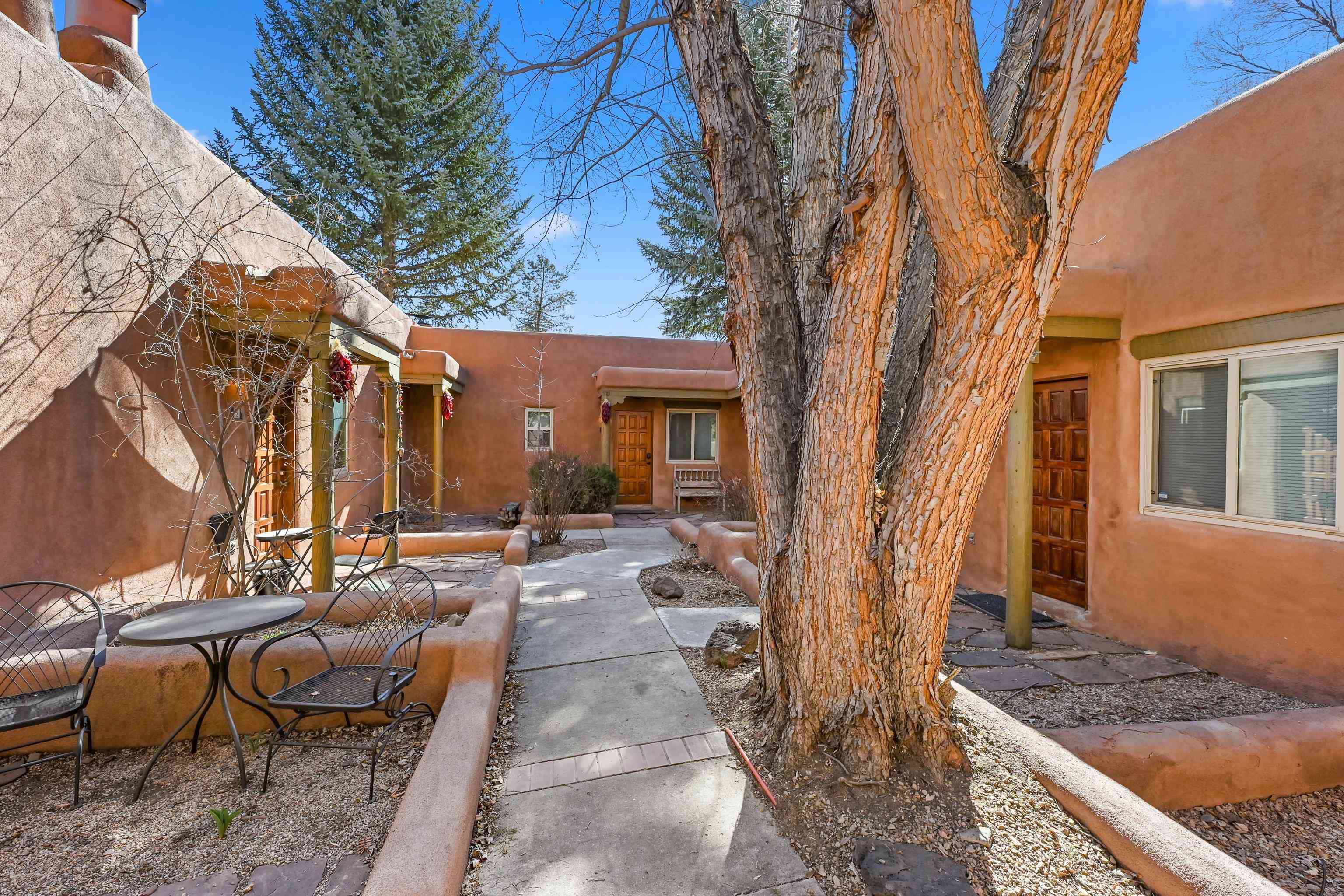 226 Kit Carson Rd Unit: Cottonwood 4