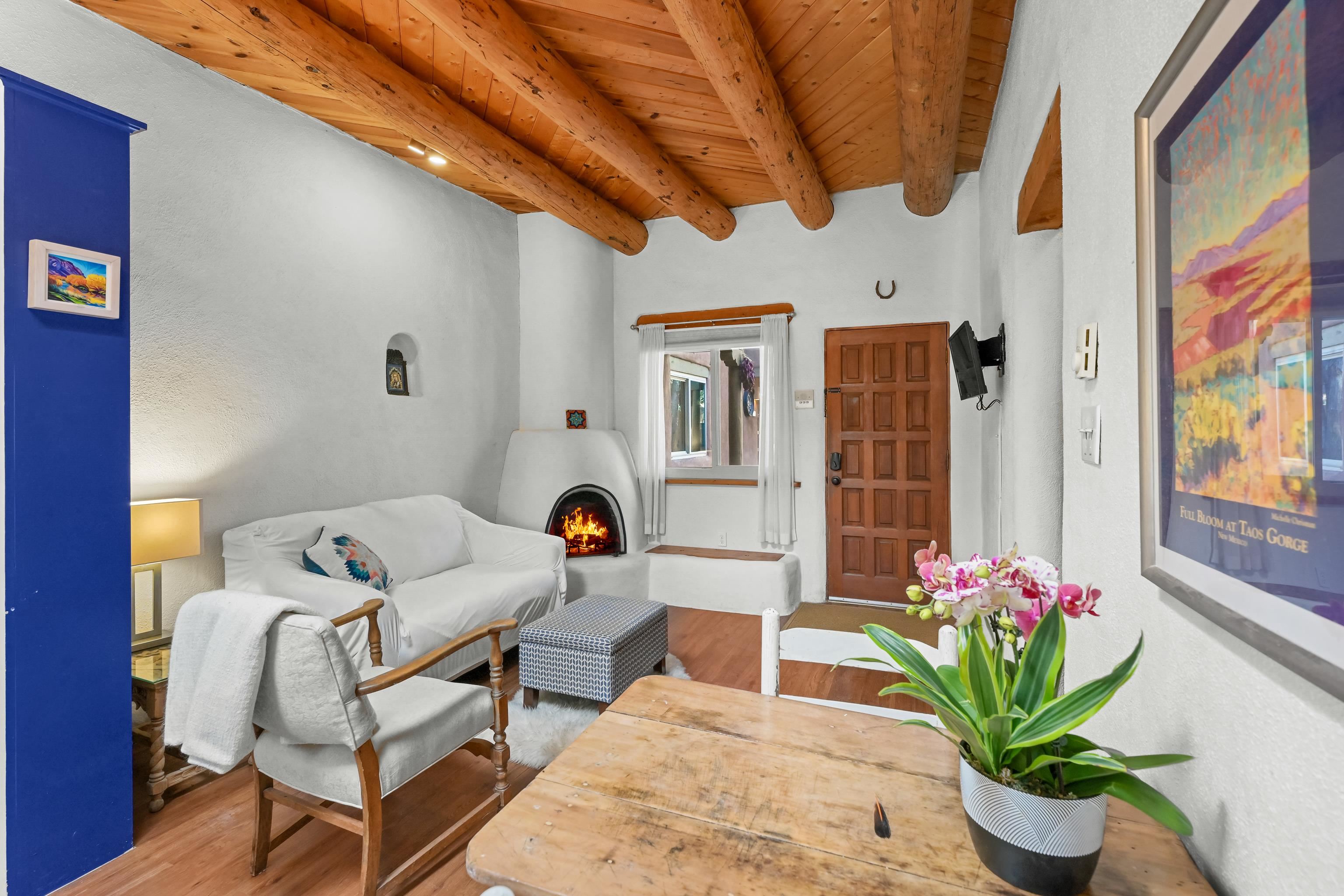 226 Kit Carson Rd Unit: Cottonwood 4