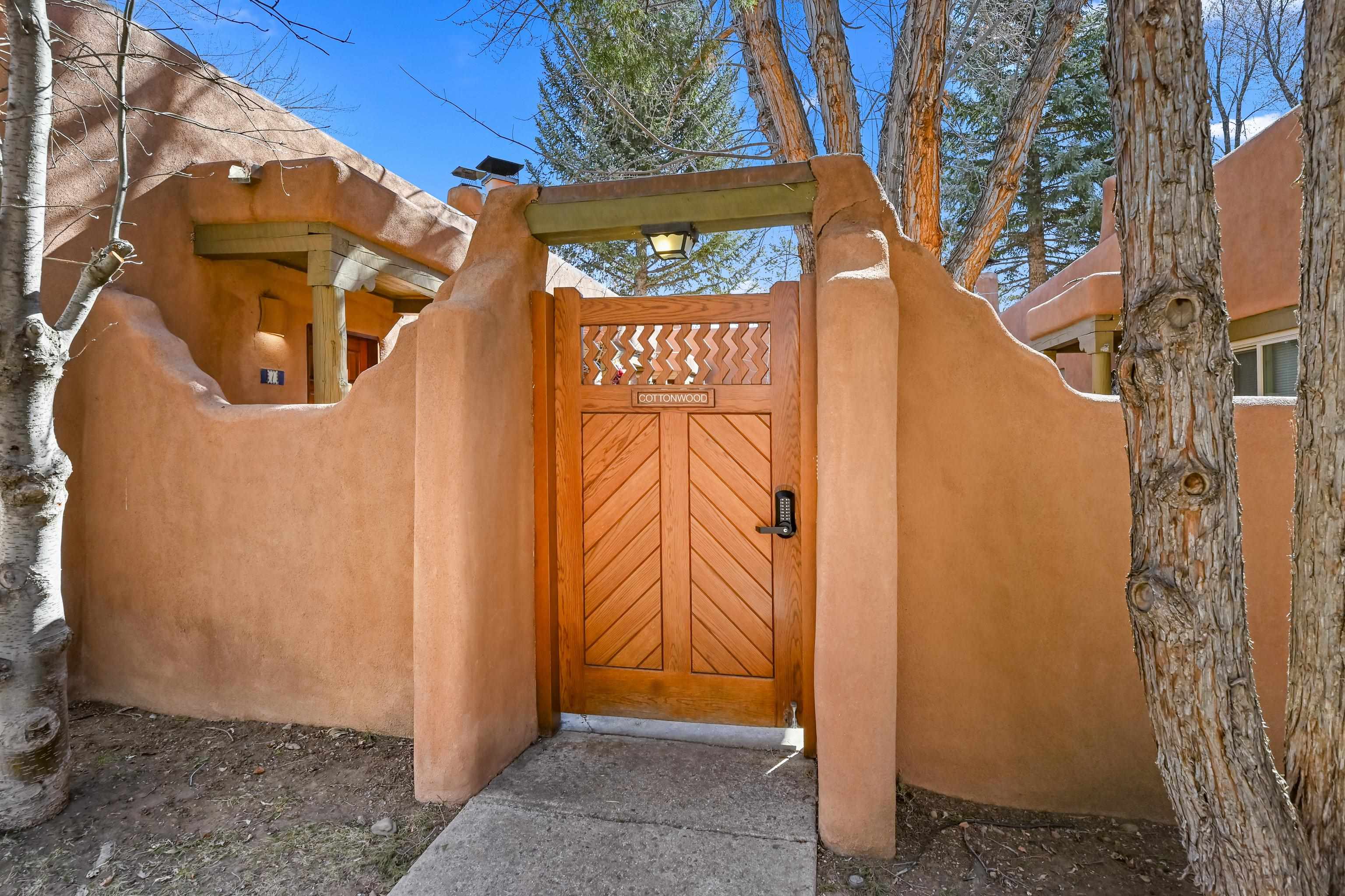 226 Kit Carson Rd Unit: Cottonwood 4