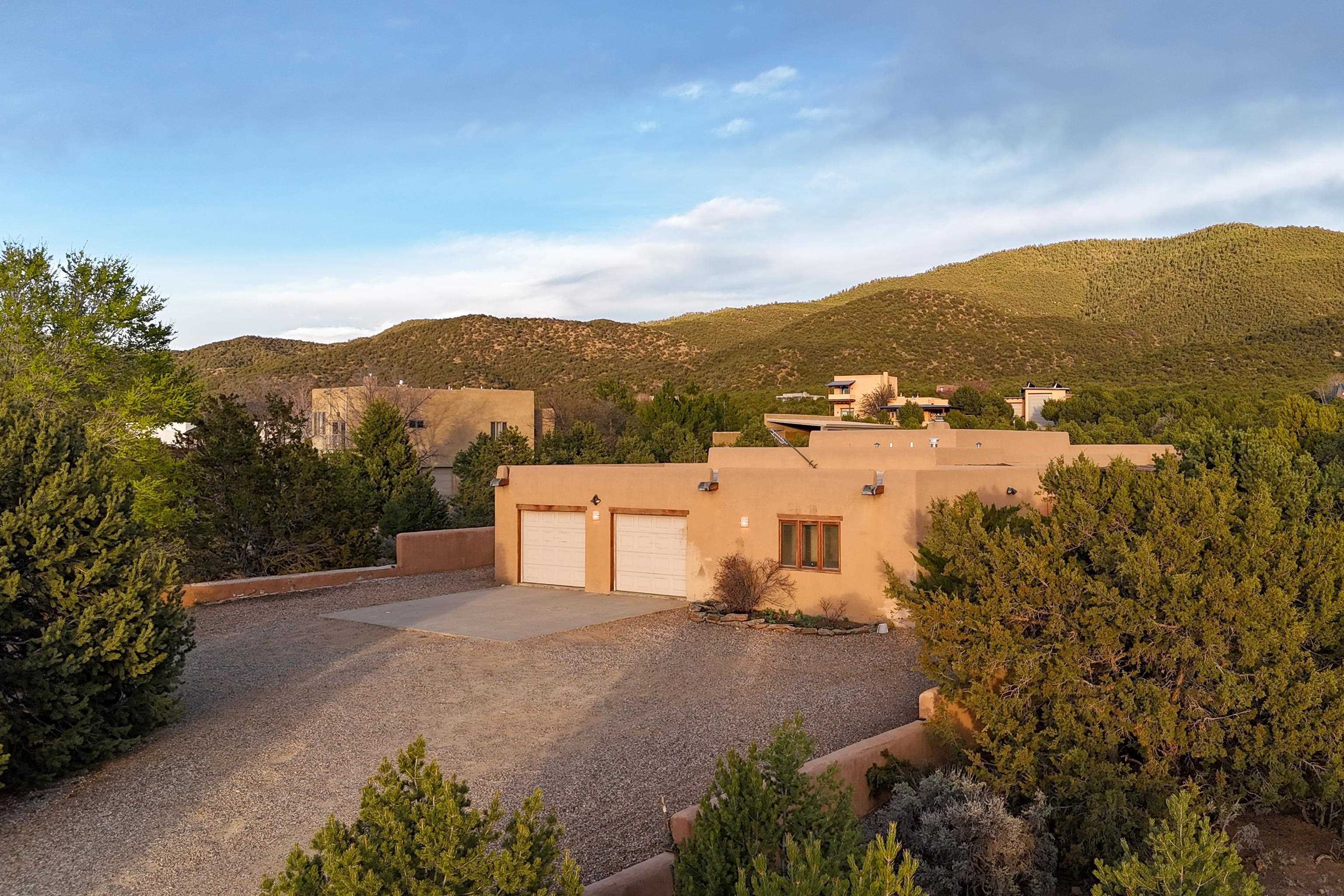 1479 Monterey Dr