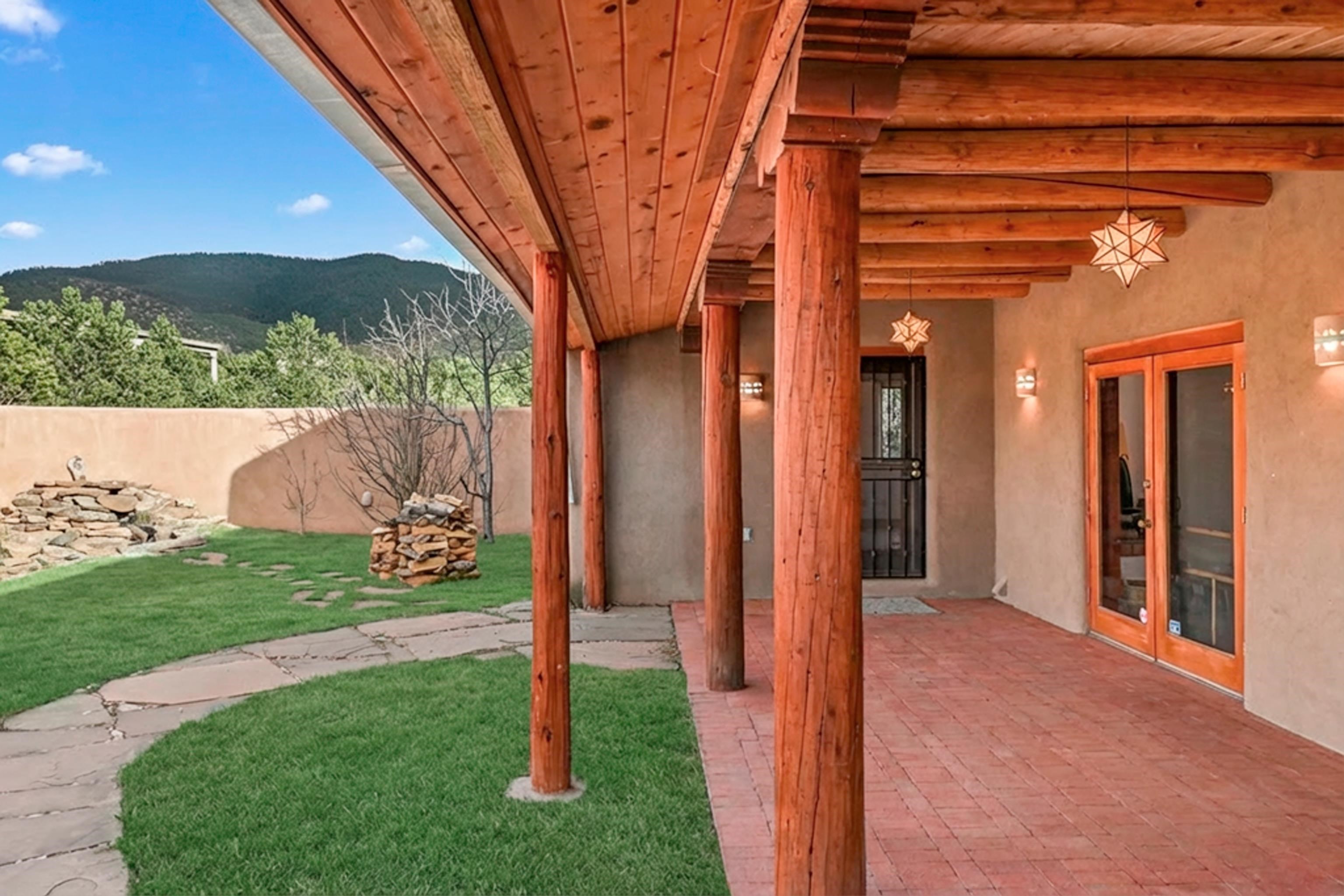 1479 Monterey Dr