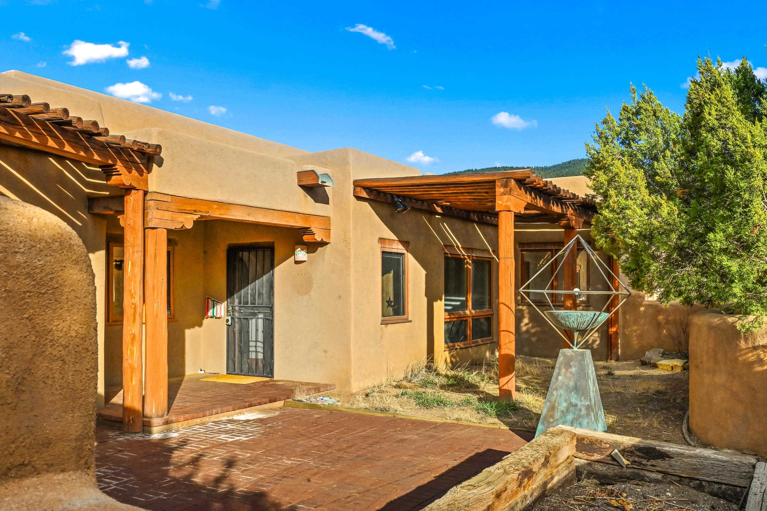 1479 Monterey Dr