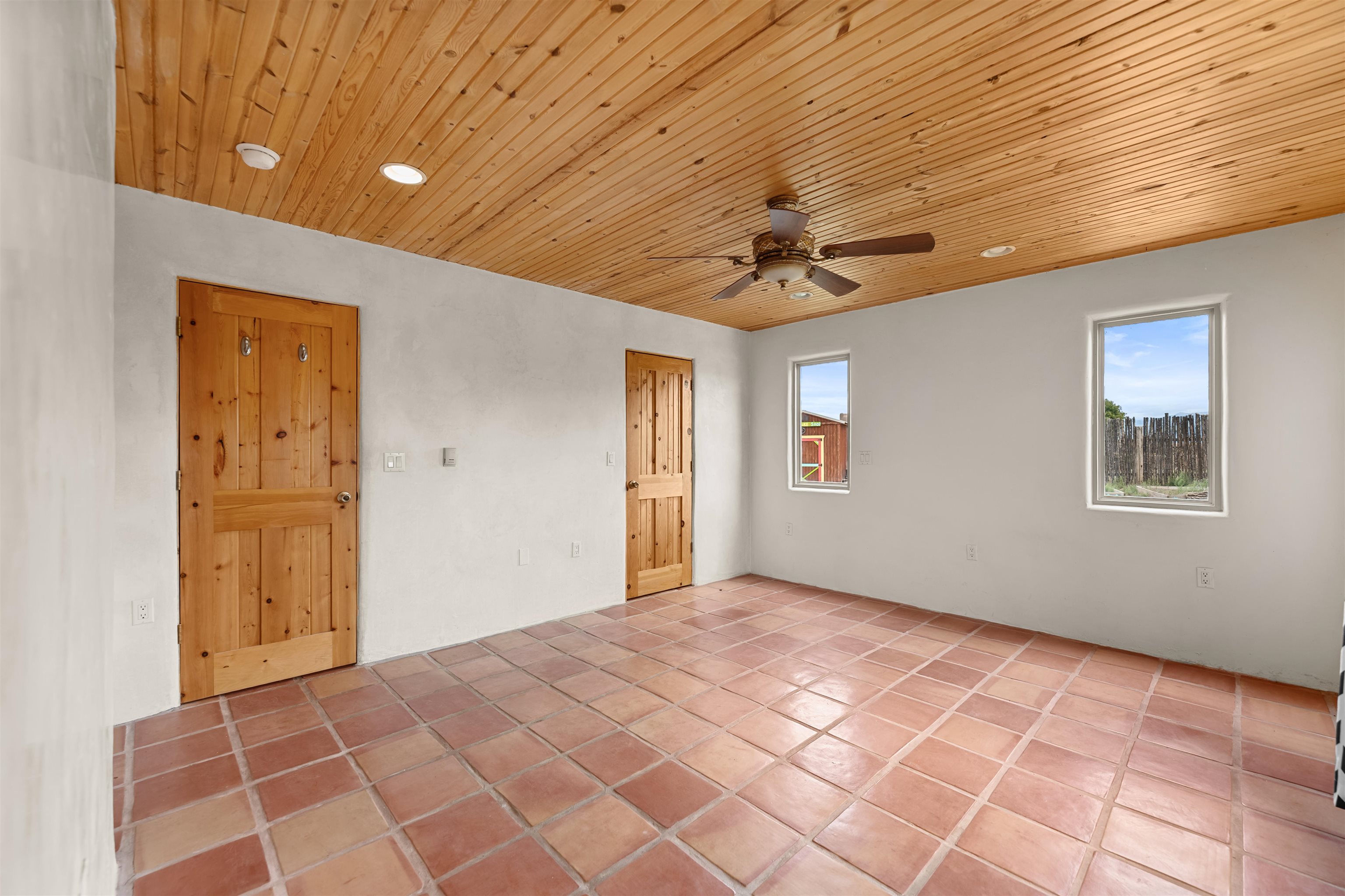 137 West Romero Road