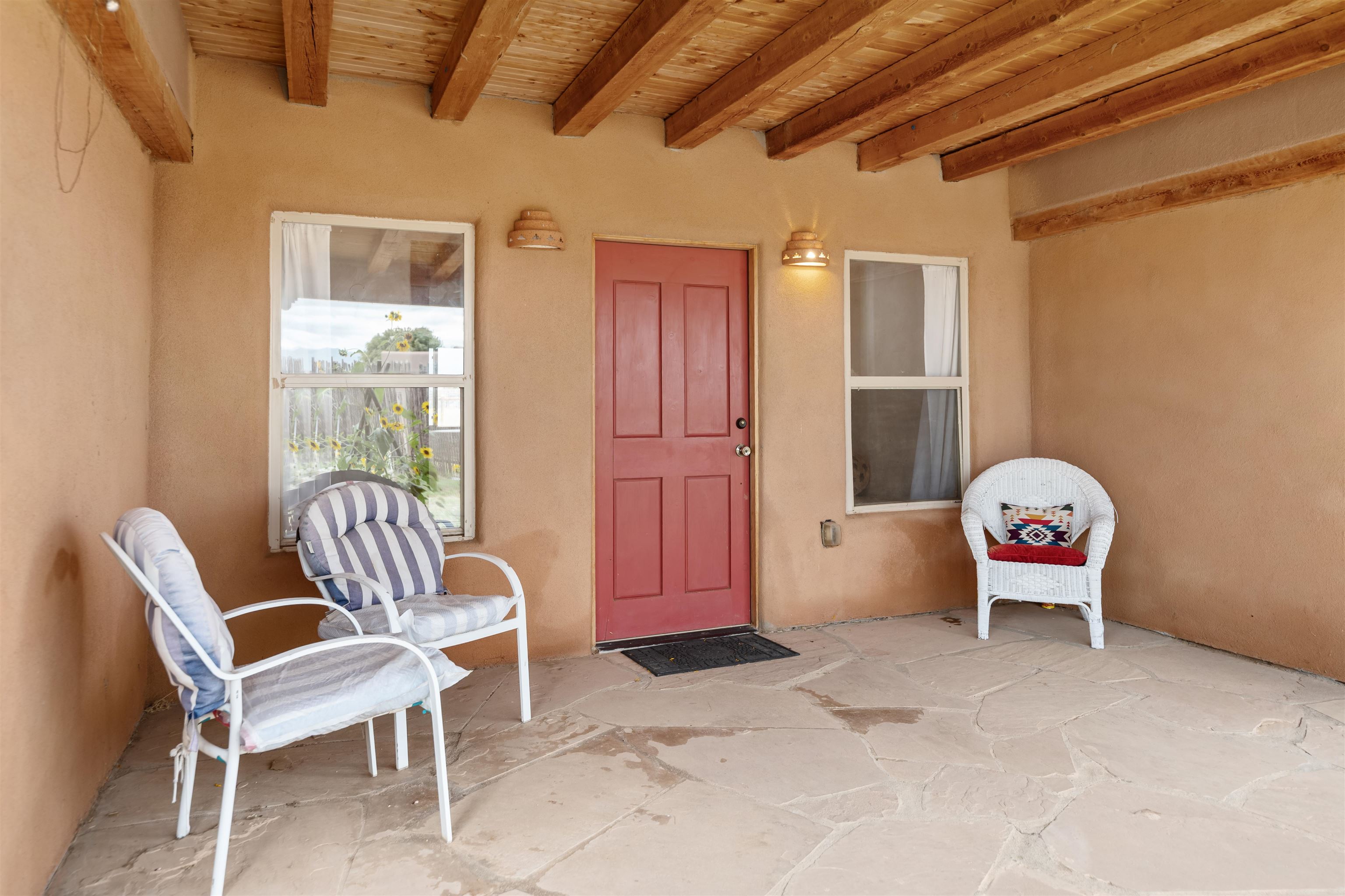 137 West Romero Road