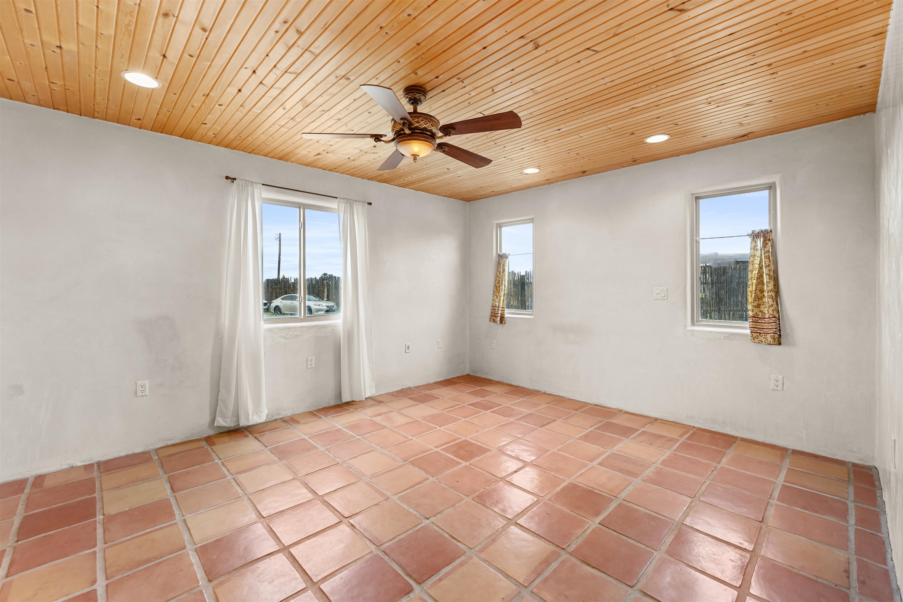137 West Romero Road