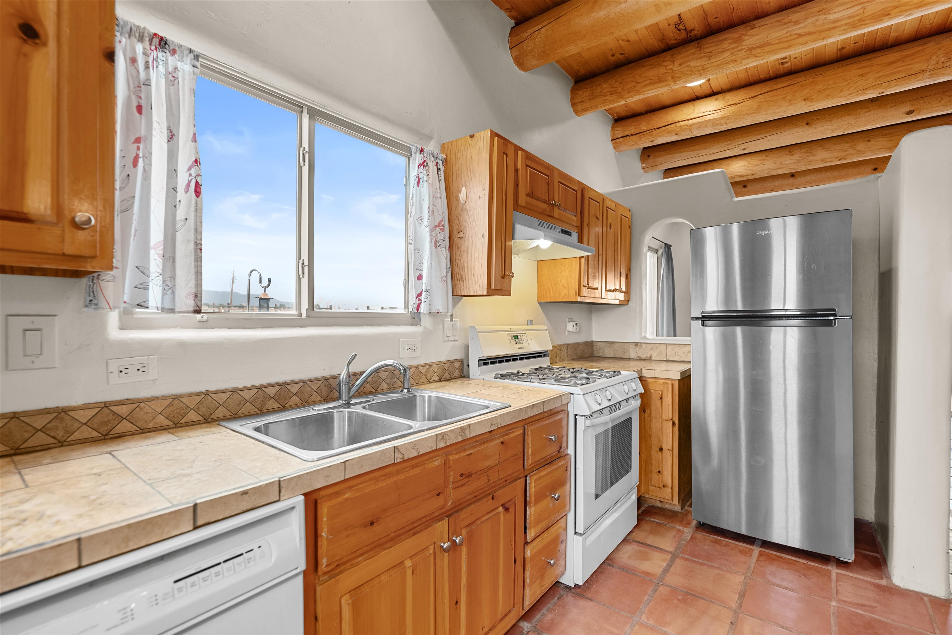 137 West Romero Road