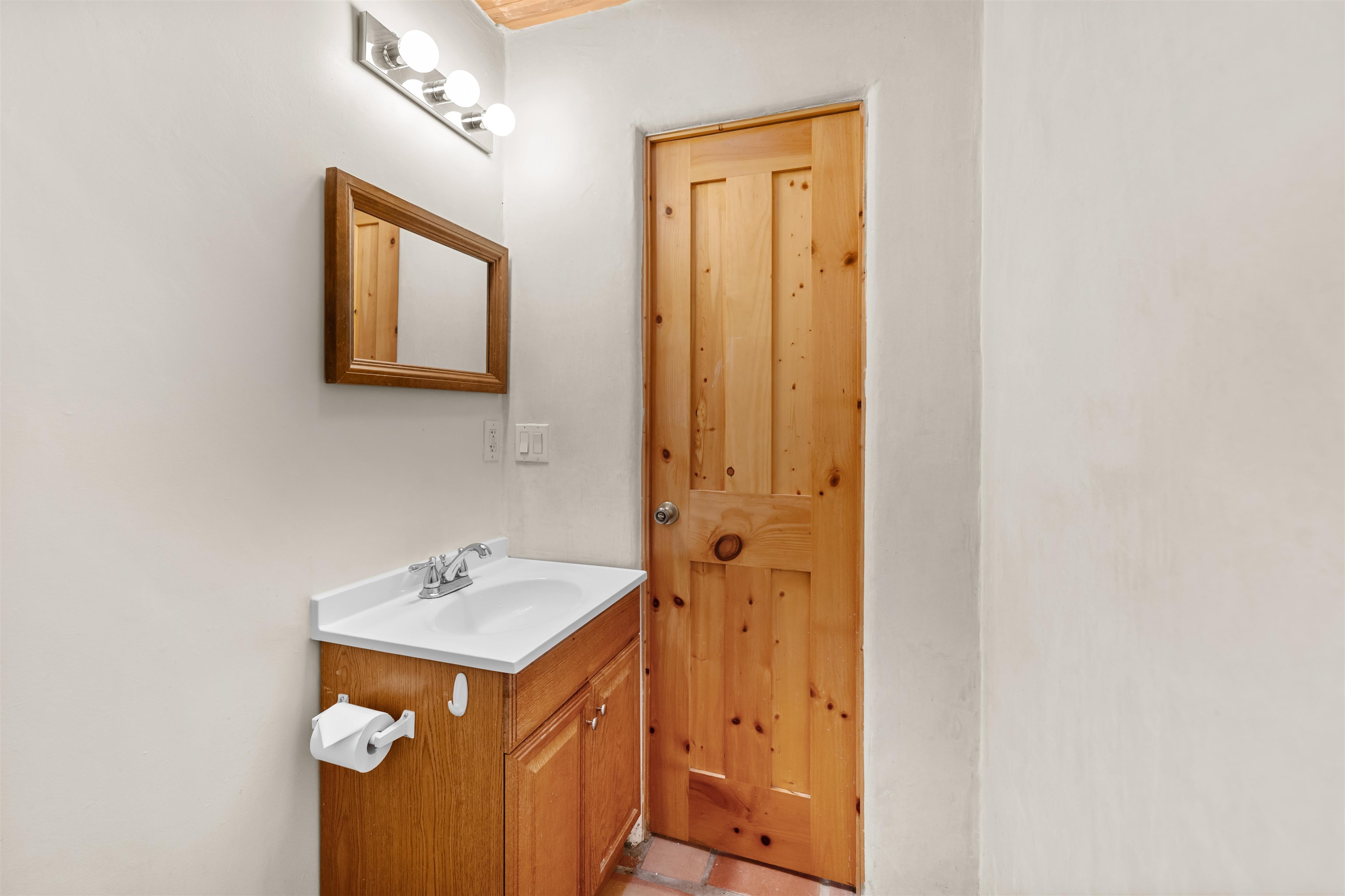 137 West Romero Road