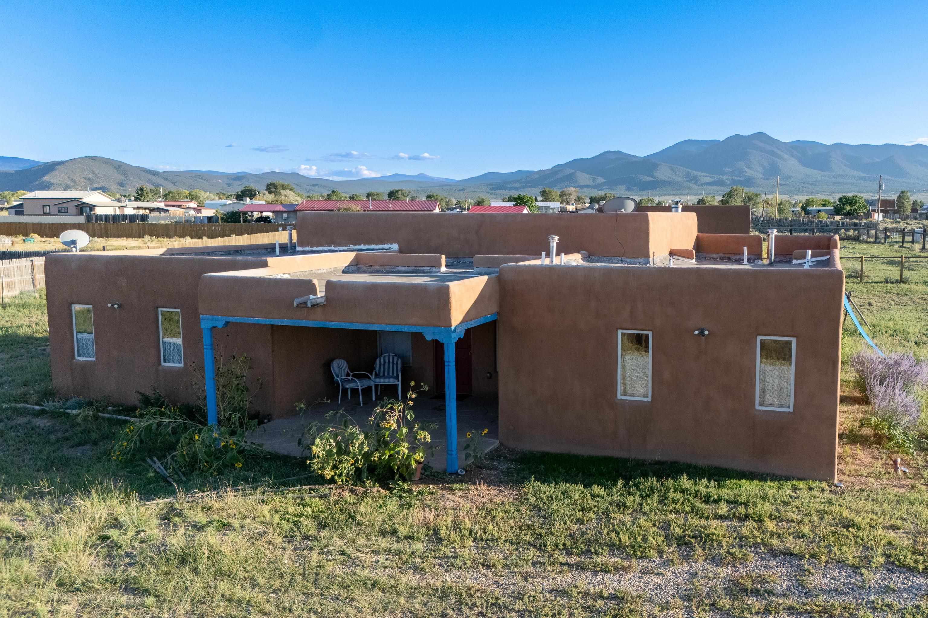 137 West Romero Road