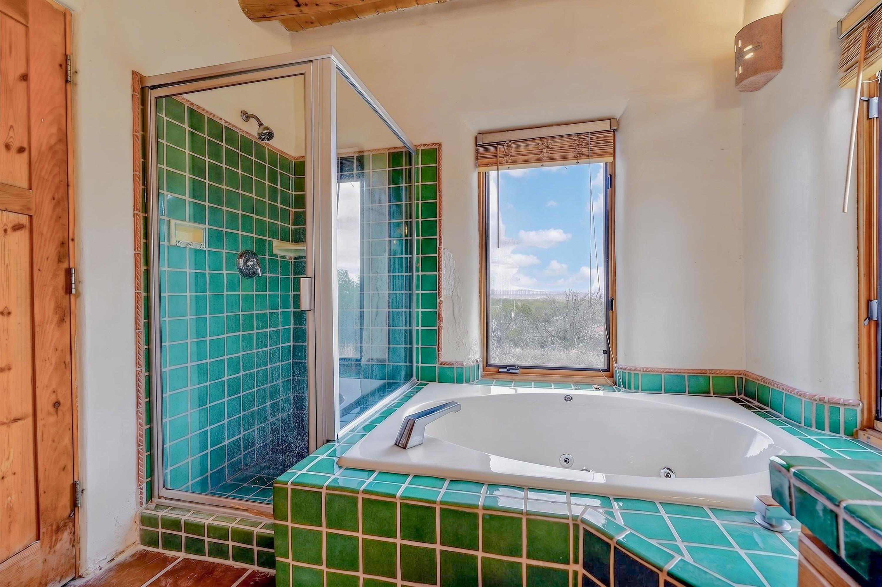 89 E Camino Abajo de la Loma