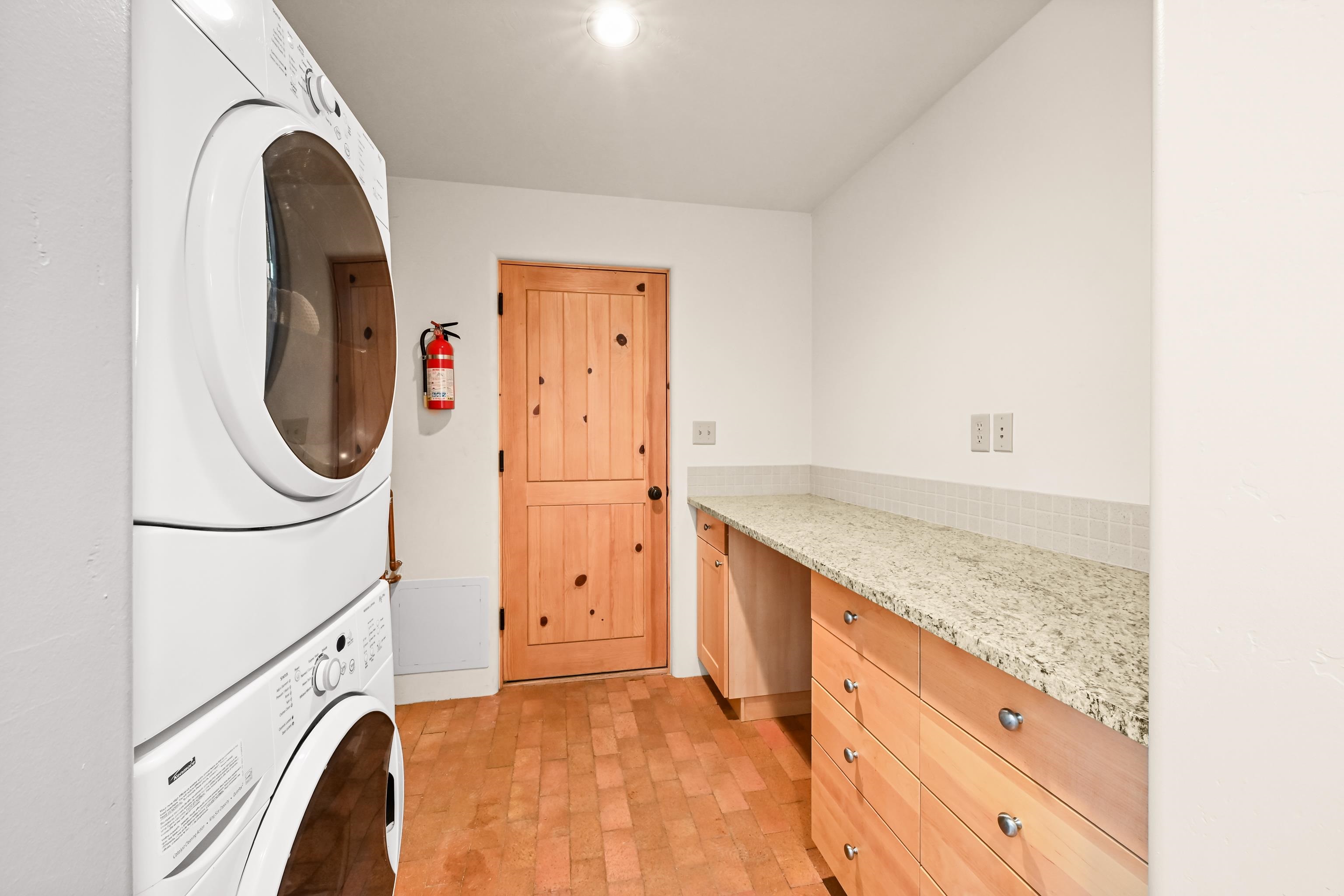 215 Mariposa Place Unit: 8