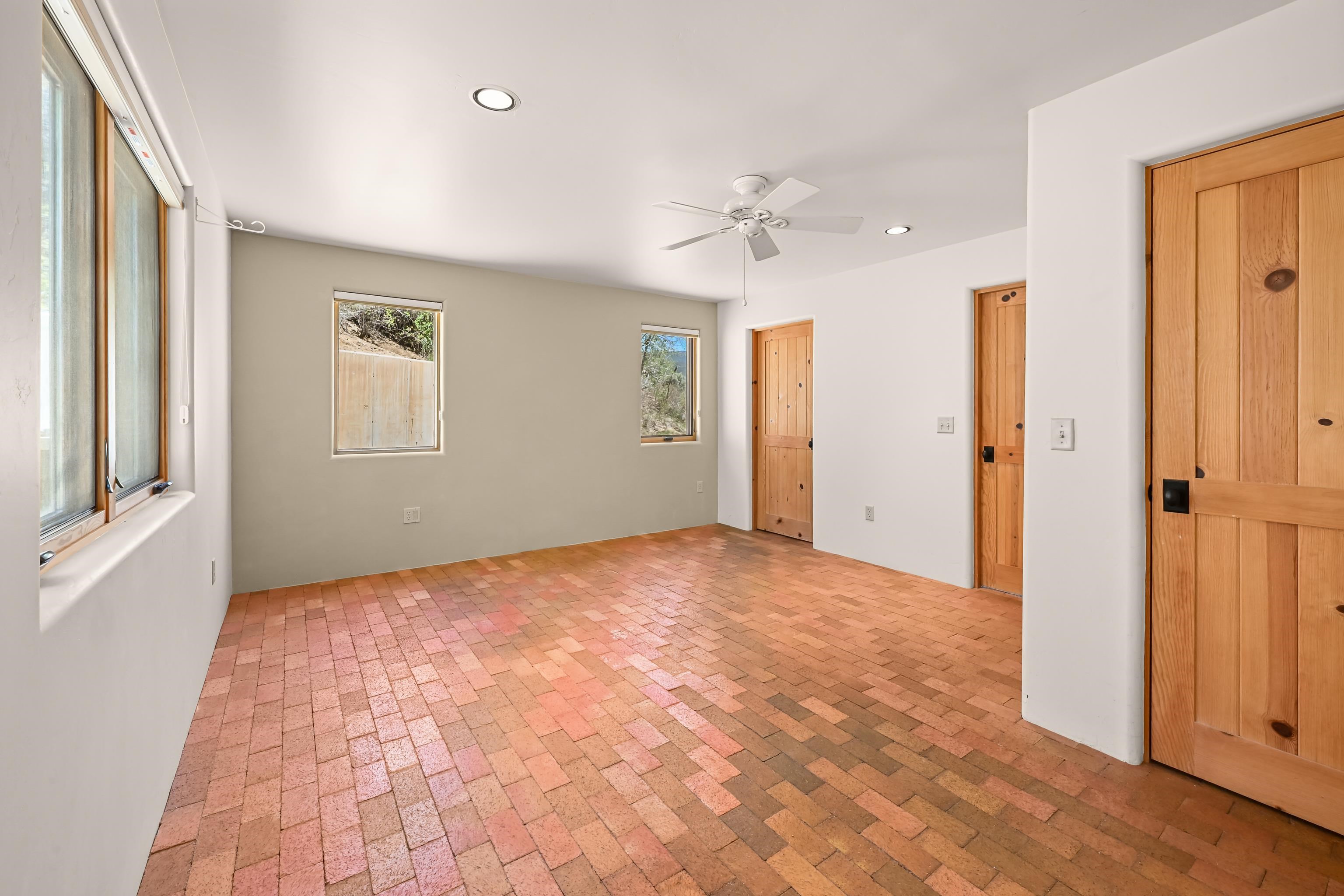 215 Mariposa Place Unit: 8