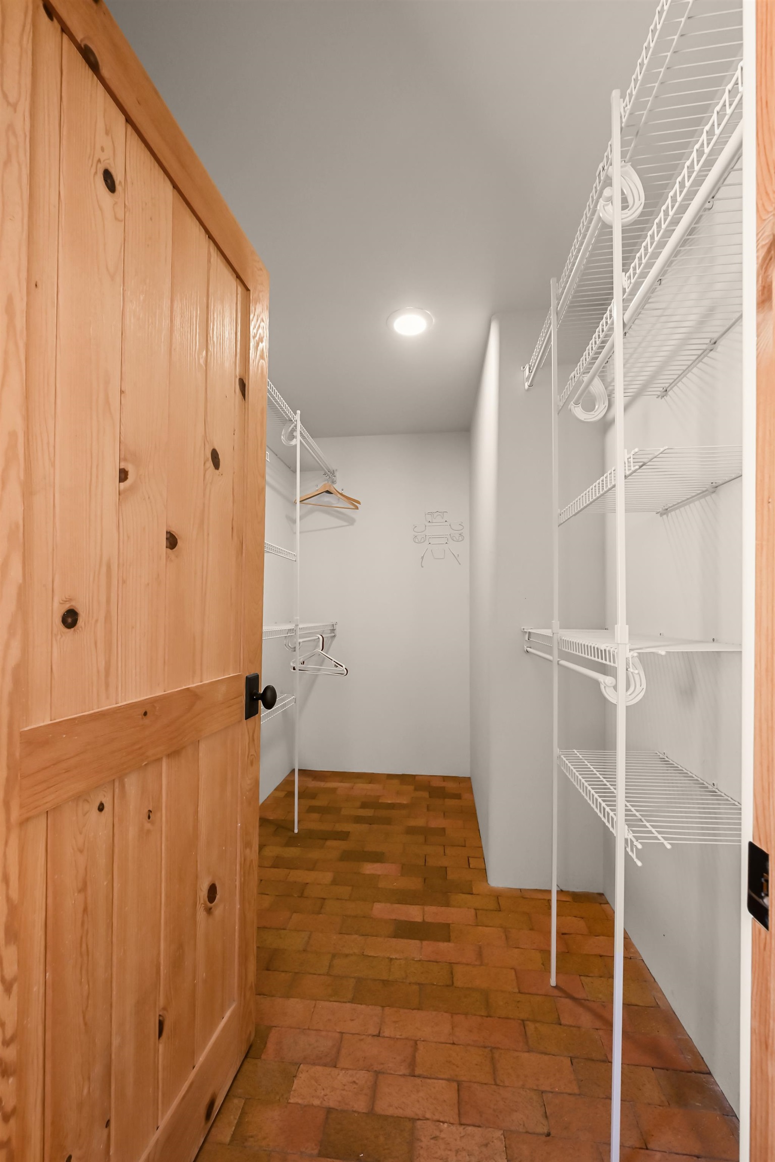 215 Mariposa Place Unit: 8