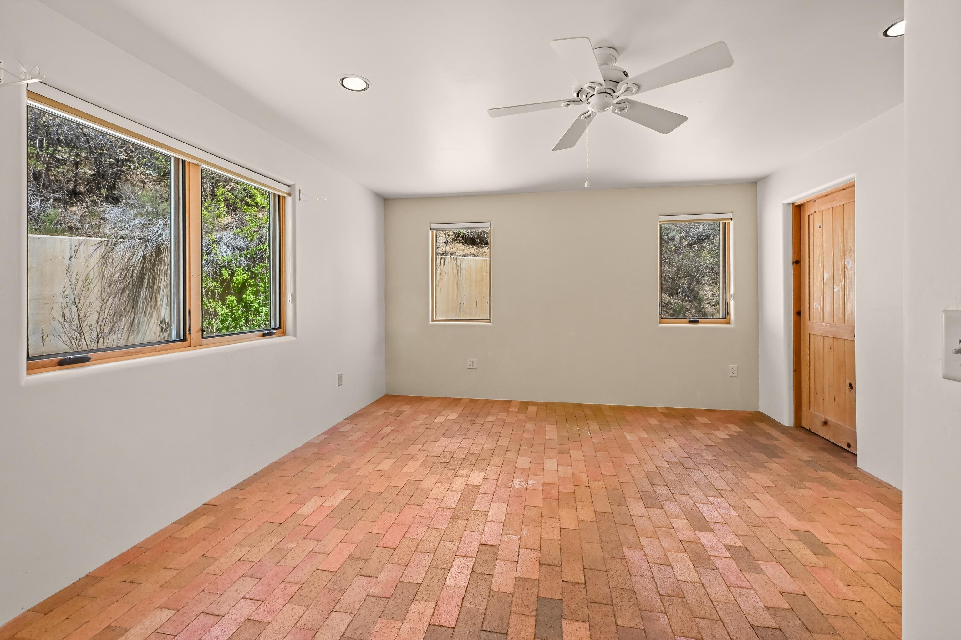 215 Mariposa Place Unit: 8