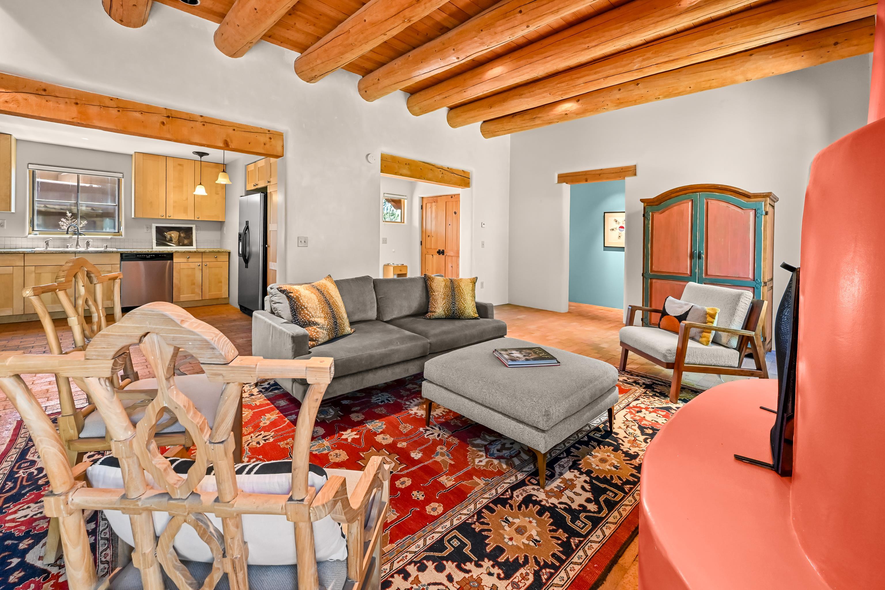 215 Mariposa Place Unit: 8