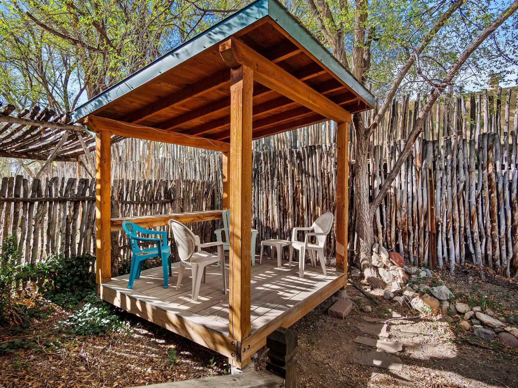 114 Las Cruces Rd Unit D