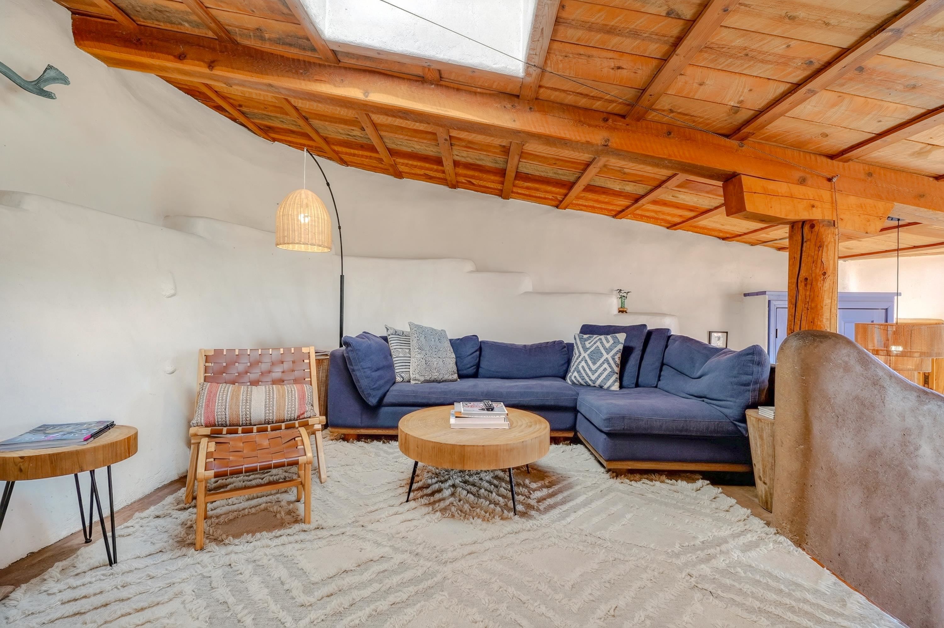 300 Gallina Canyon Road