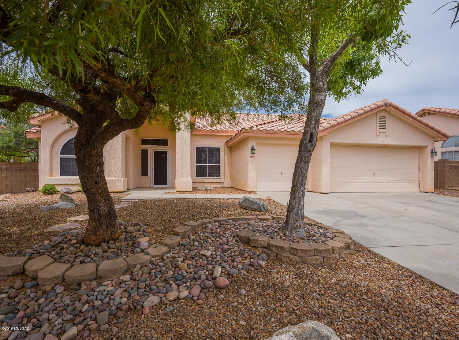 3060 W Calle Lucinda