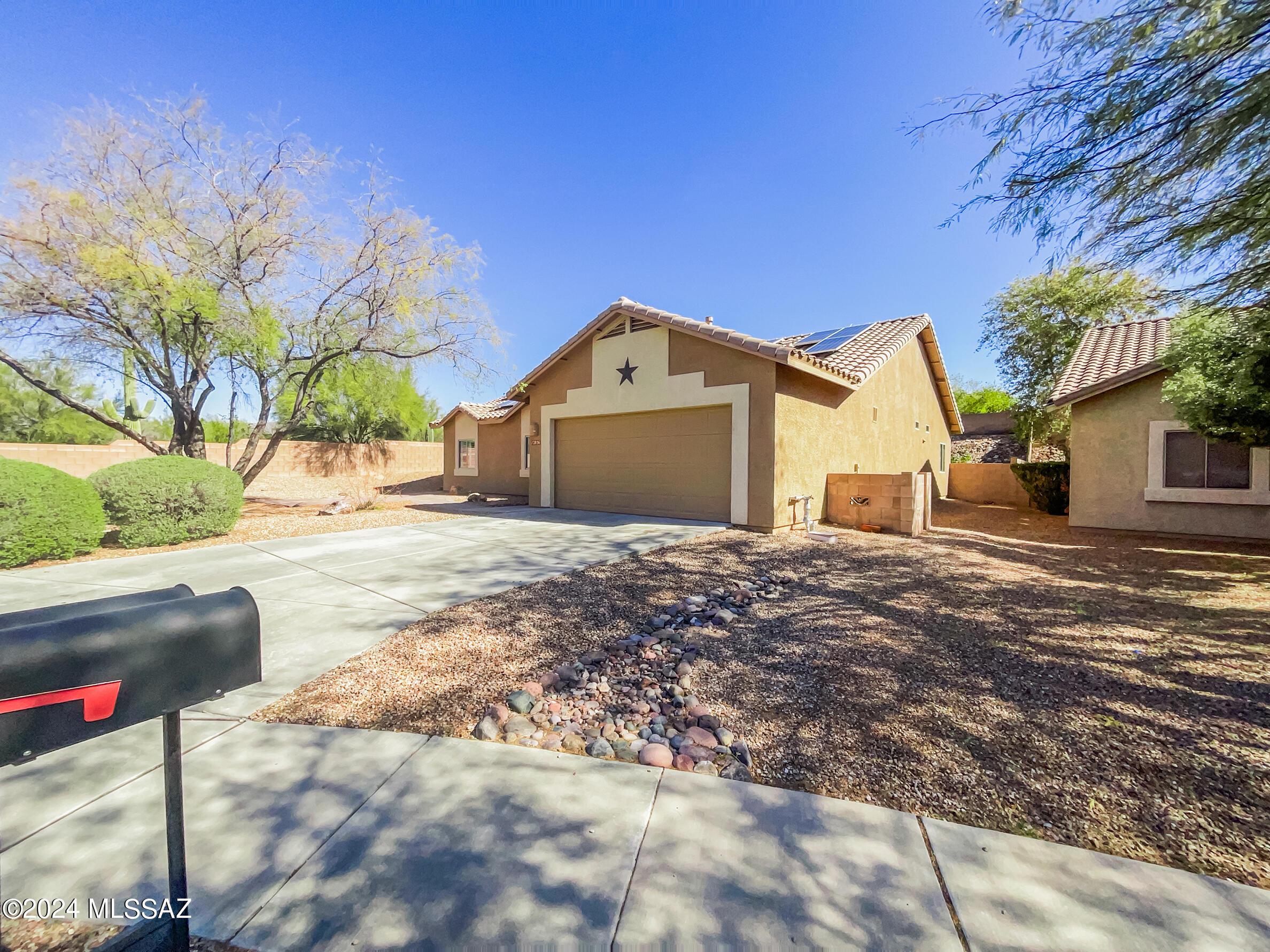 12856 N Suizo Court