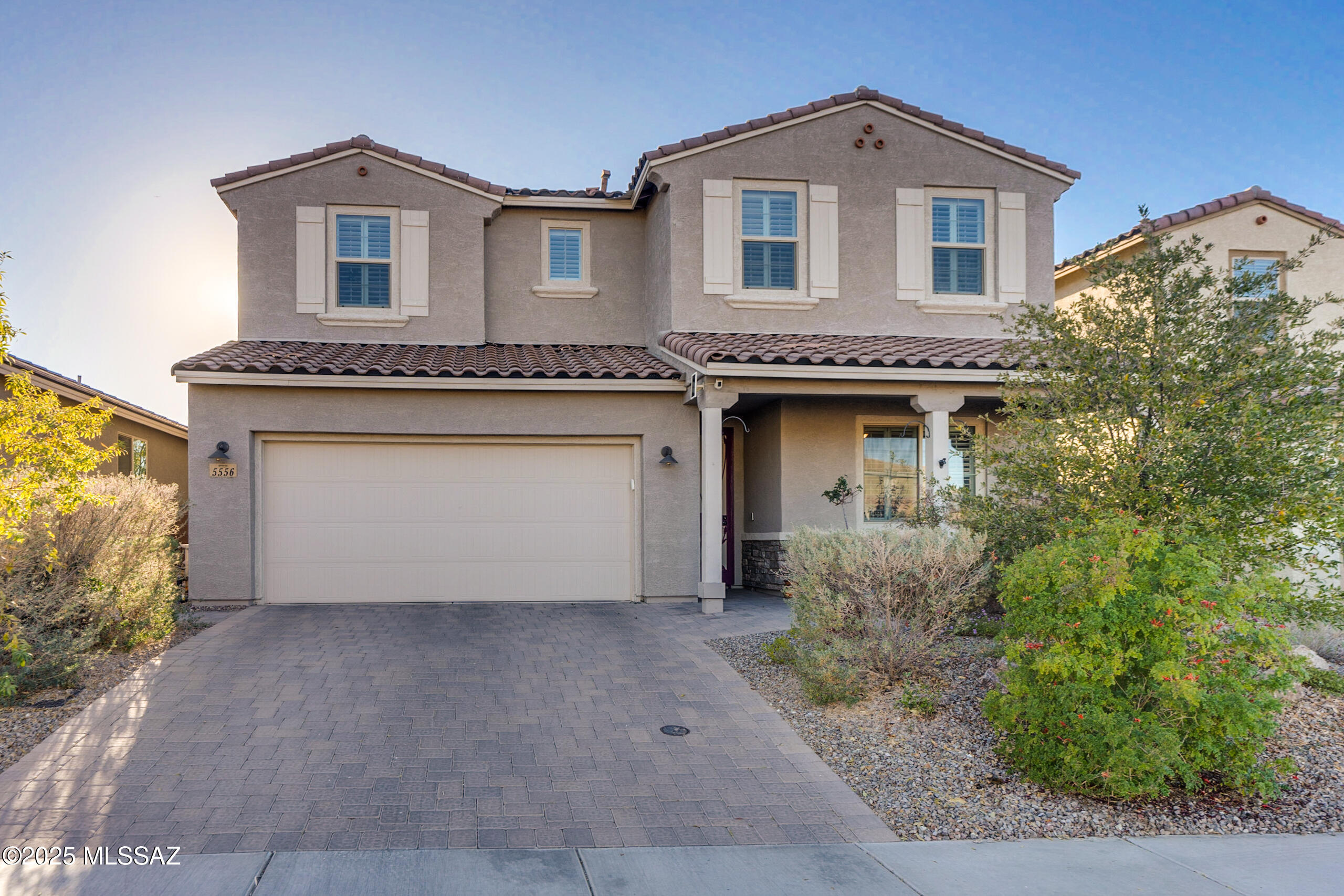 5556 S Saguaro Wash Trail