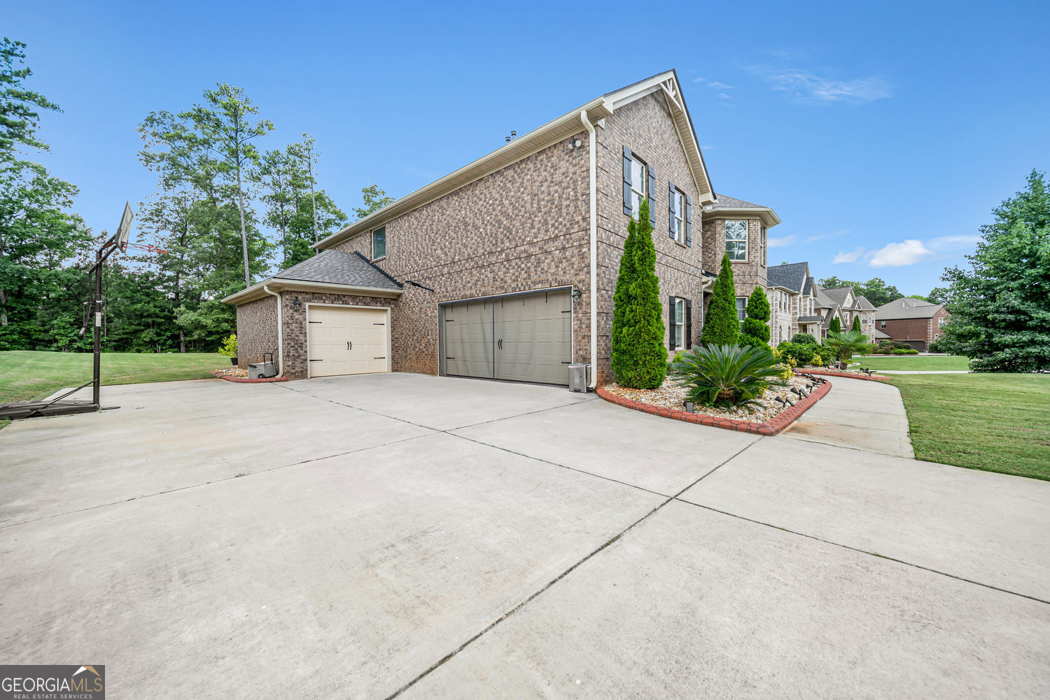 2328 Braunsroth Lane