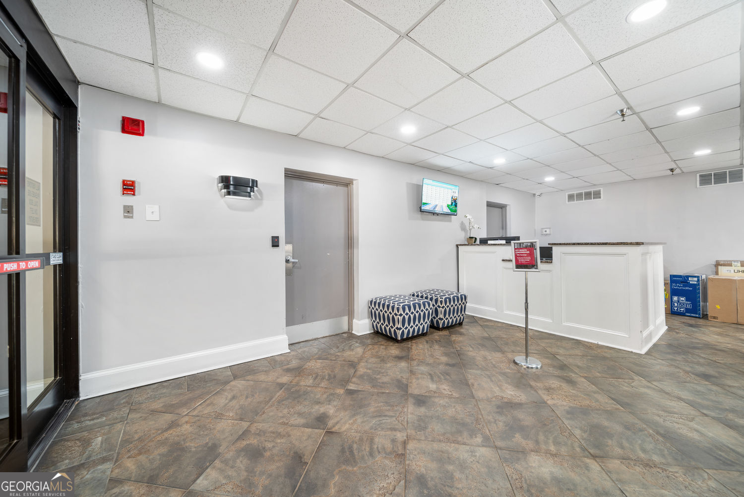 375 NE Ralph Mcgill Boulevard NE # 1402