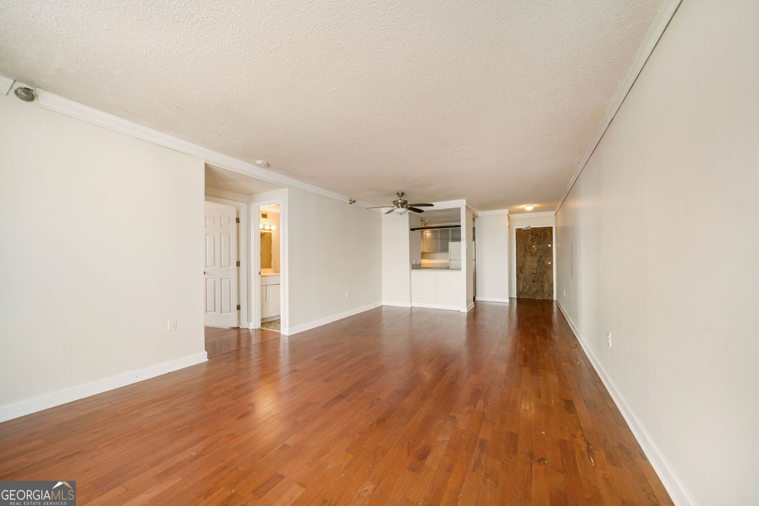 375 NE Ralph Mcgill Boulevard NE # 1402