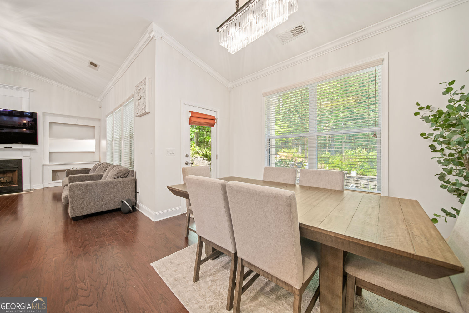 1867 Willoughby Drive, Buford