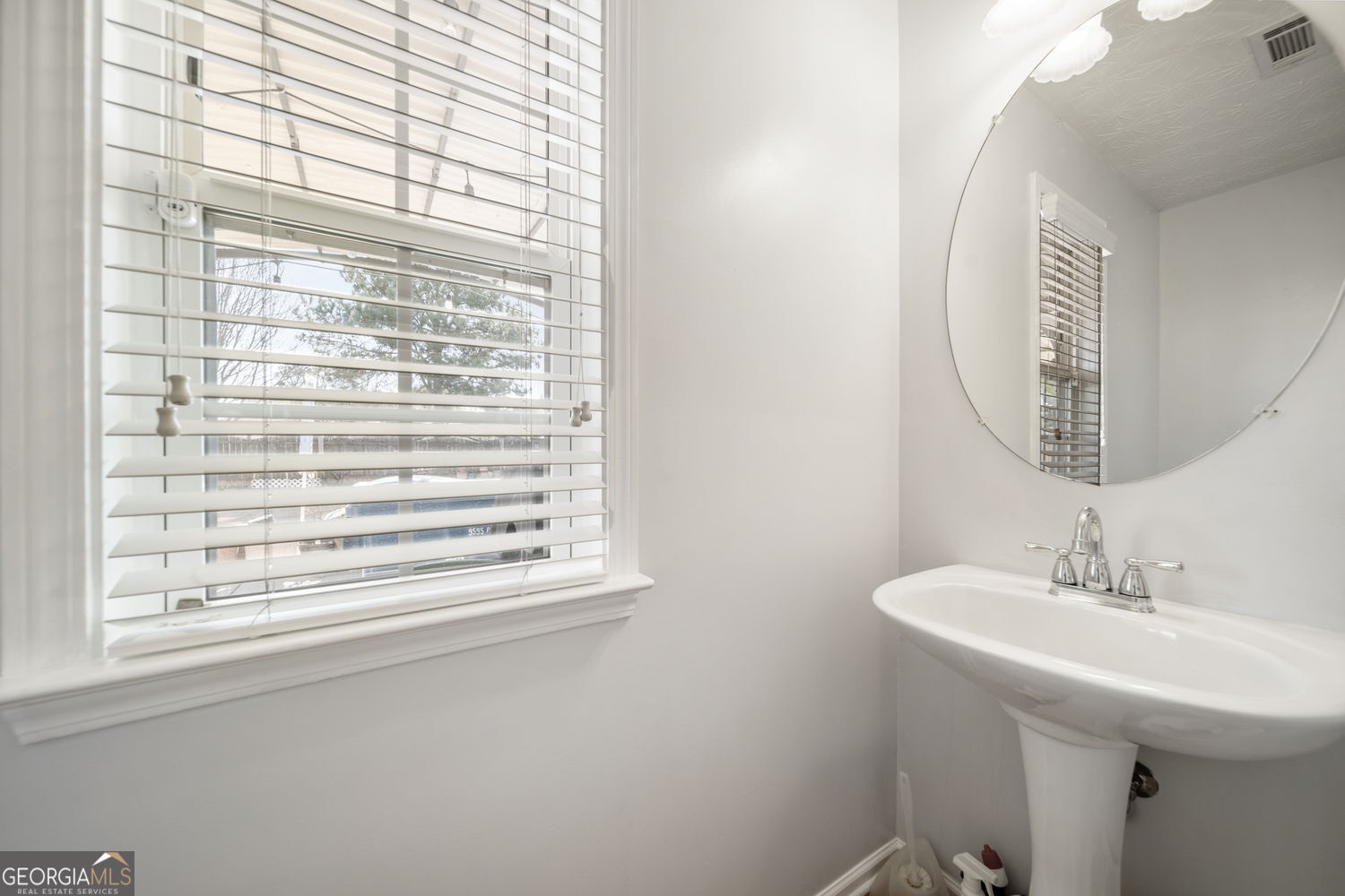 2461 Lance Ridge Way