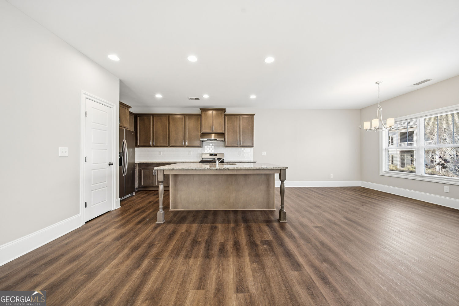 1763 Stone Hedge Drive NW