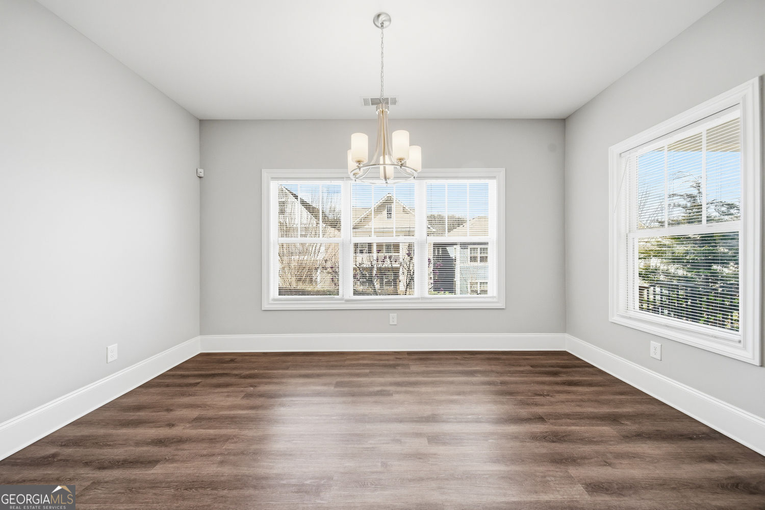 1763 Stone Hedge Drive NW