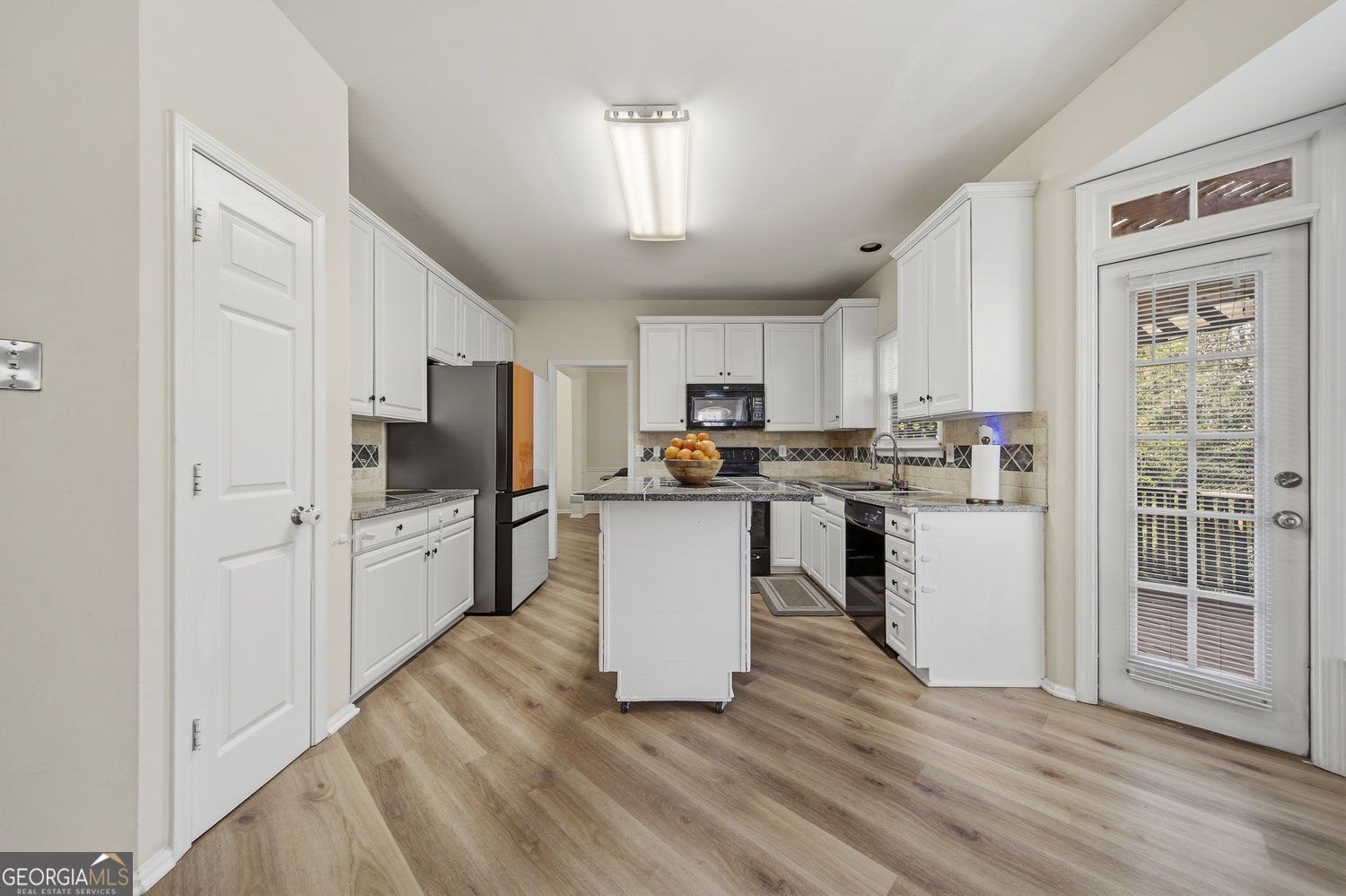 3325 River Summit Trail