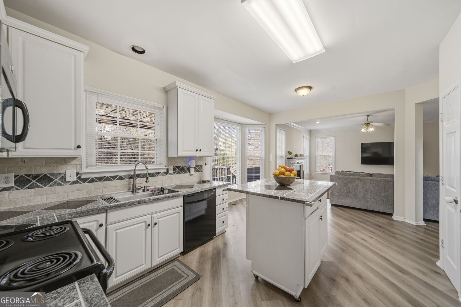 3325 River Summit Trail