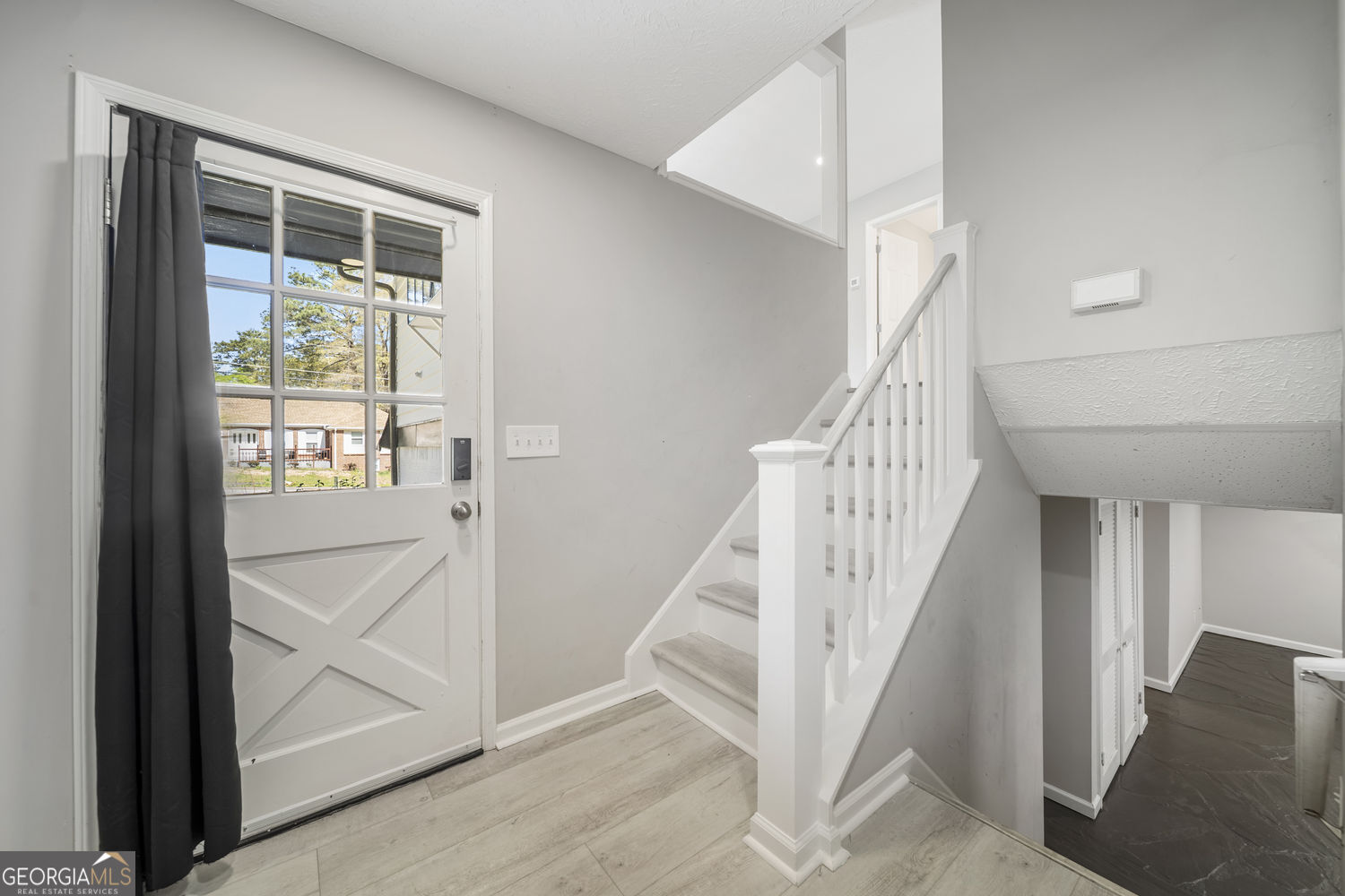 1296 Mohawk Drive NW