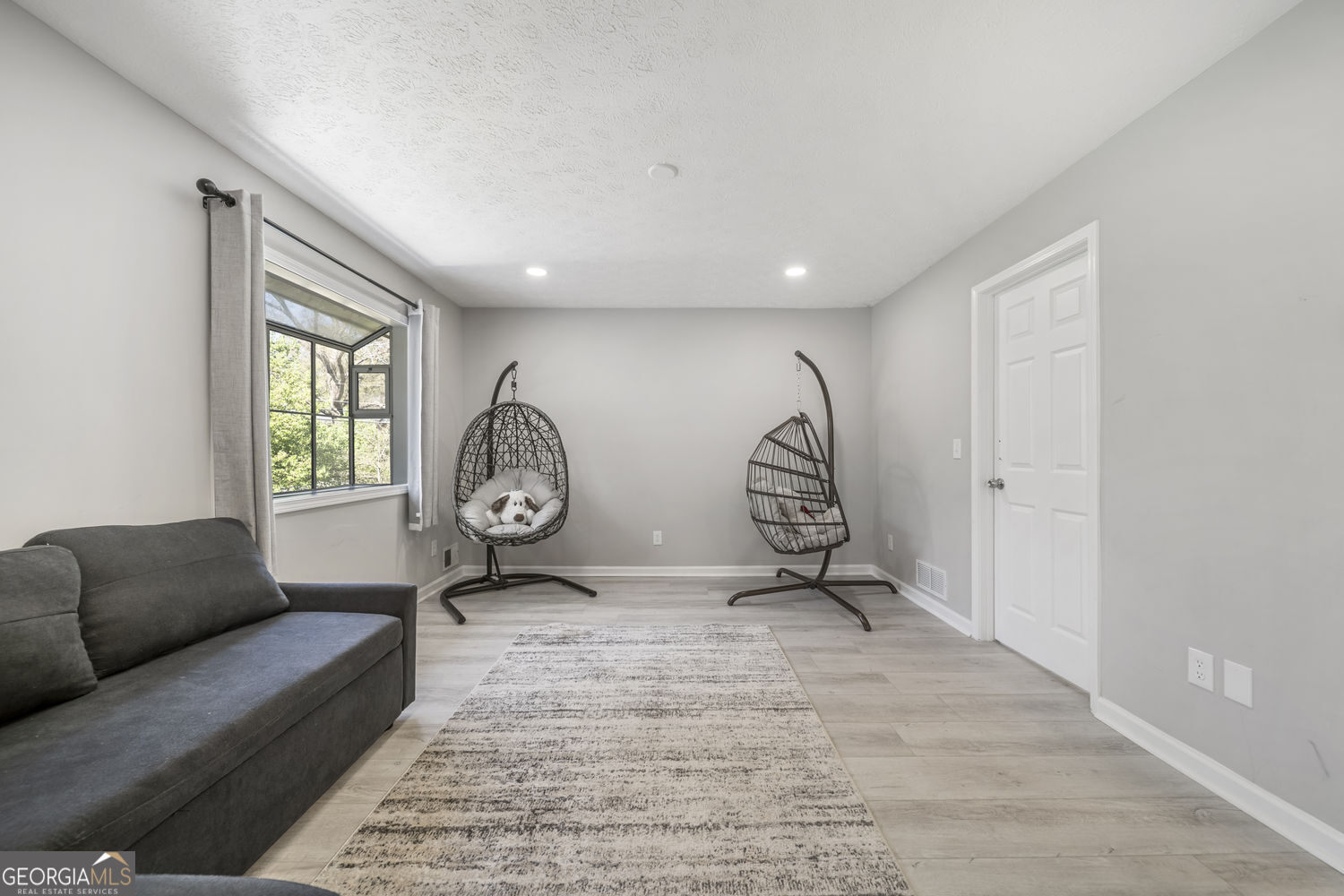 1296 Mohawk Drive NW