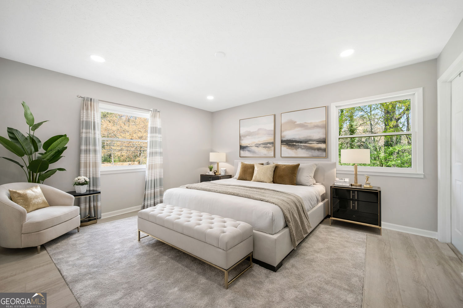 1296 Mohawk Drive NW