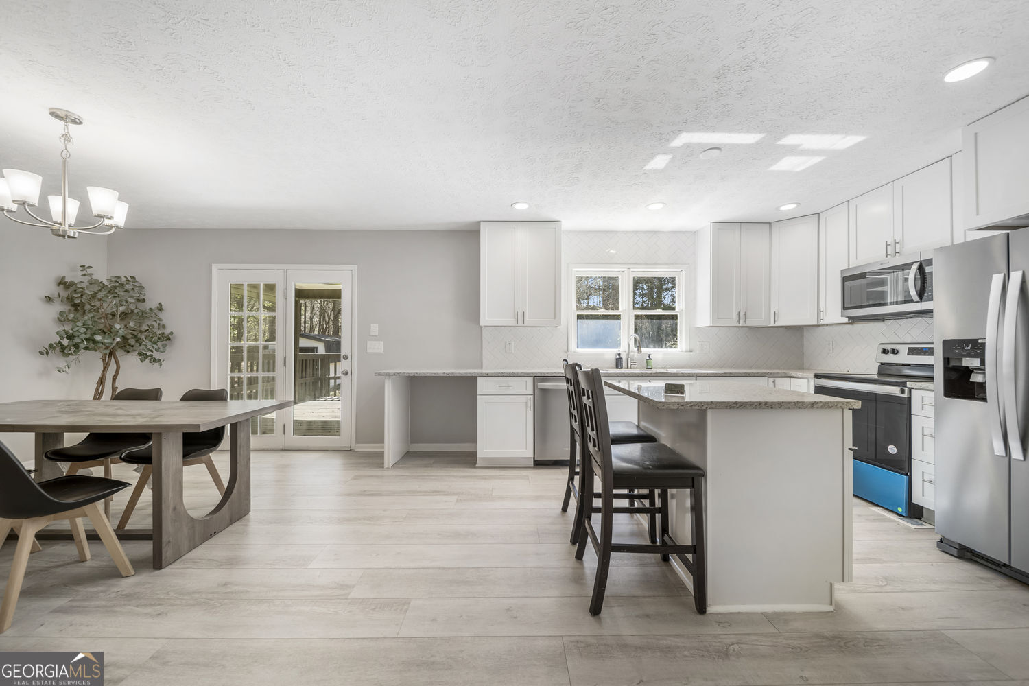 1296 Mohawk Drive NW