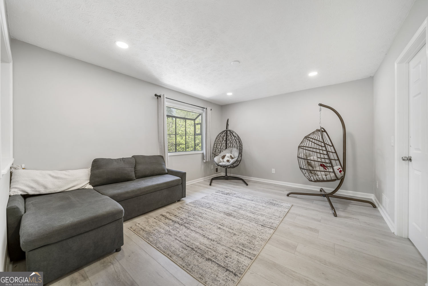 1296 Mohawk Drive NW