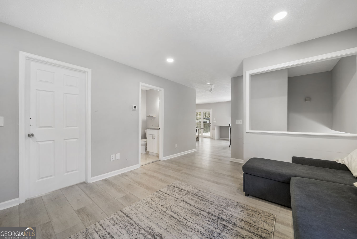 1296 Mohawk Drive NW