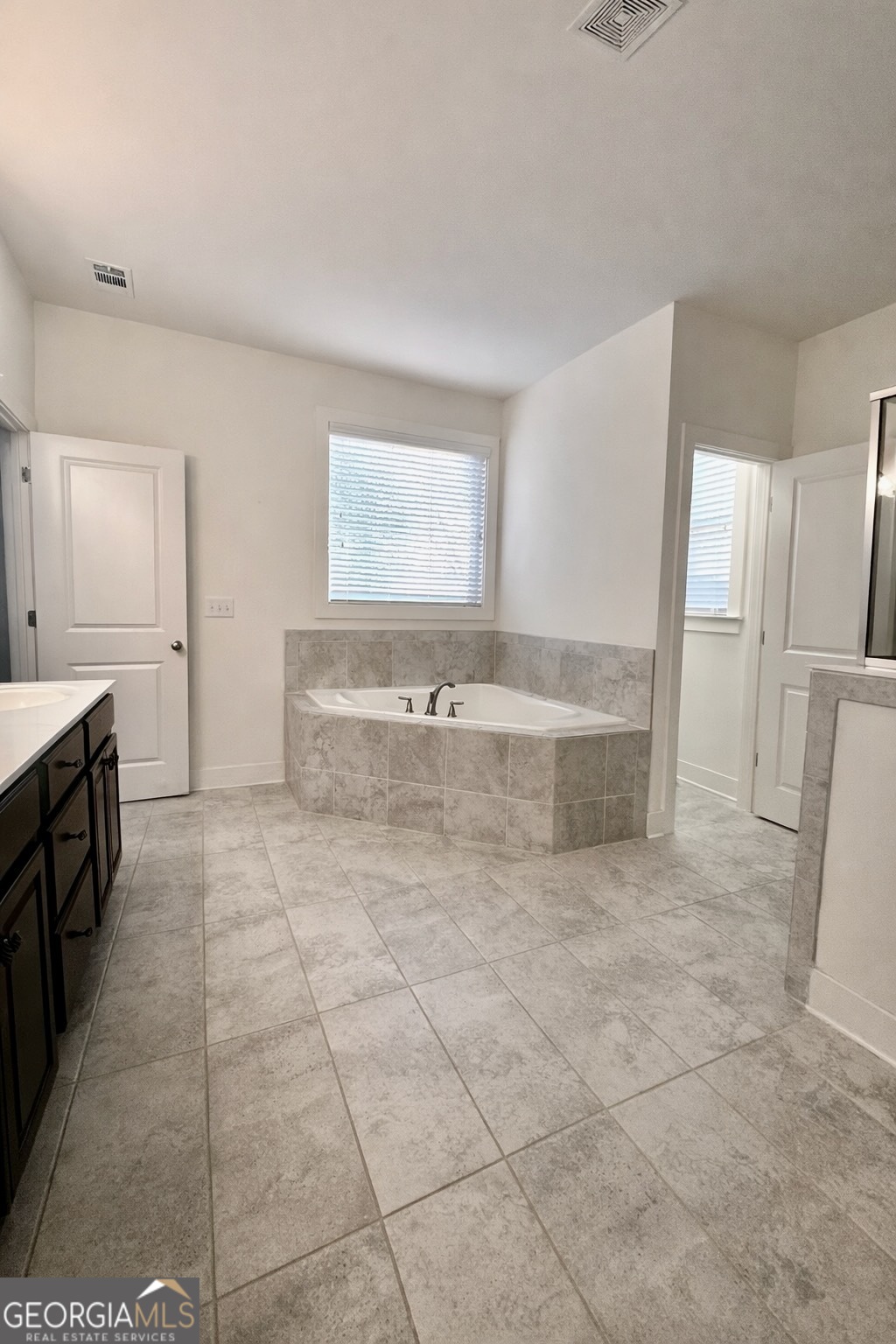 1207 Halletts Peak Place