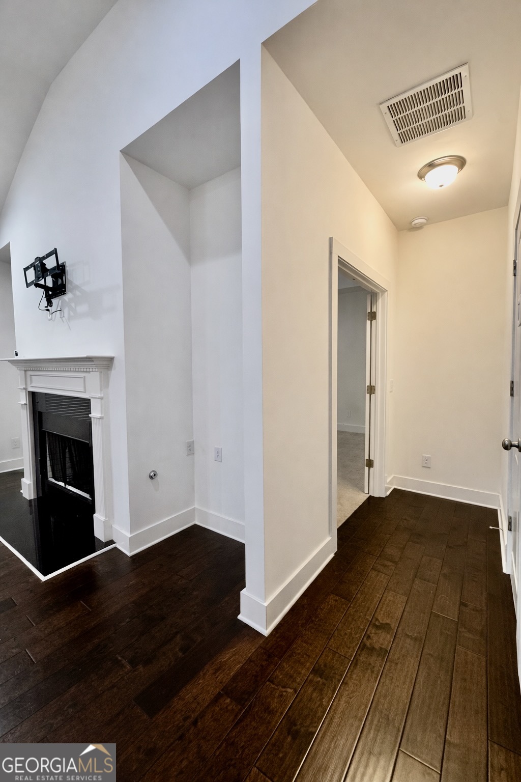 1207 Halletts Peak Place