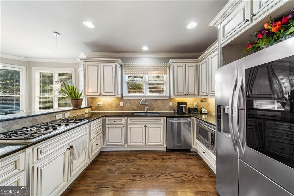 585 Settles Brook Court