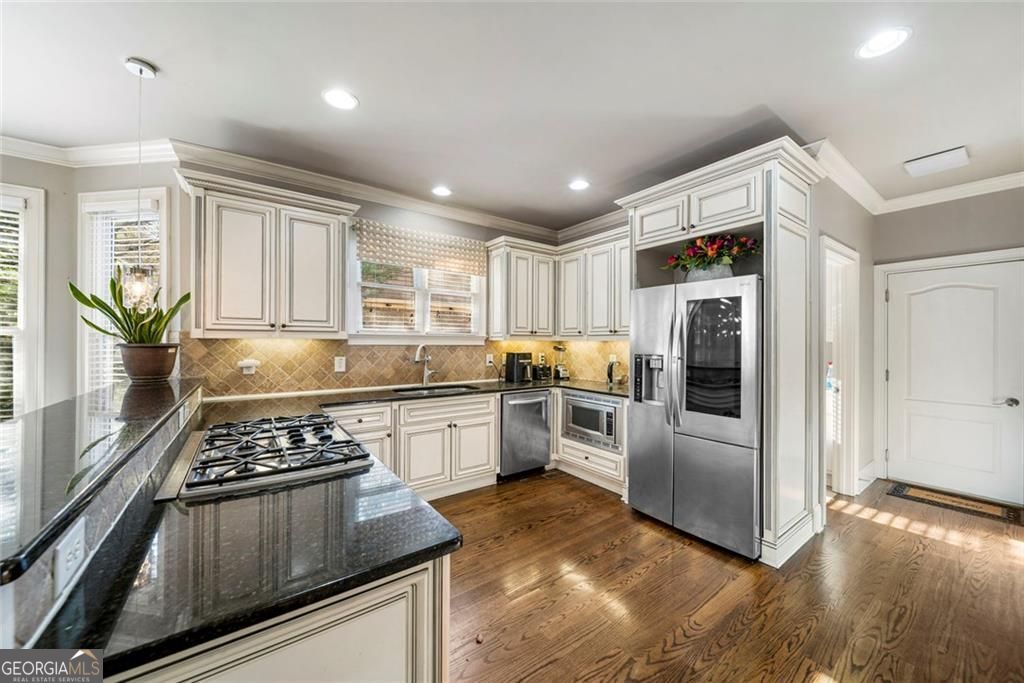 585 Settles Brook Court