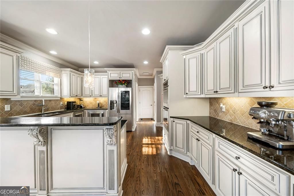 585 Settles Brook Court