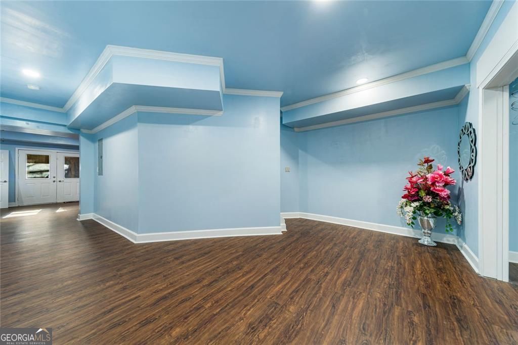 585 Settles Brook Court