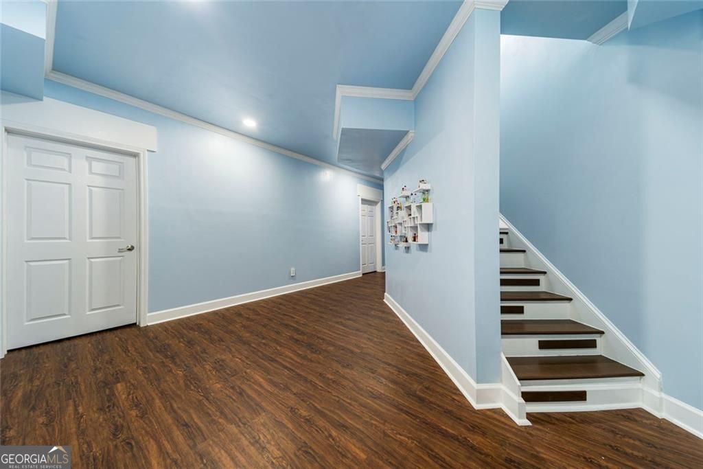 585 Settles Brook Court