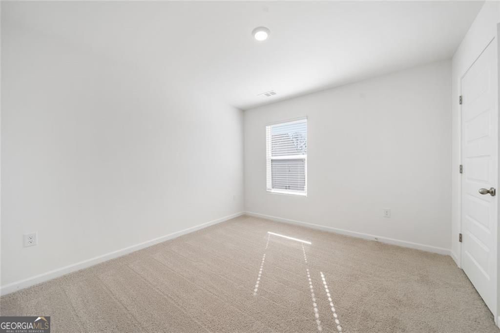 1593 Daisy May Court