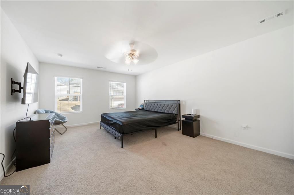 1593 Daisy May Court