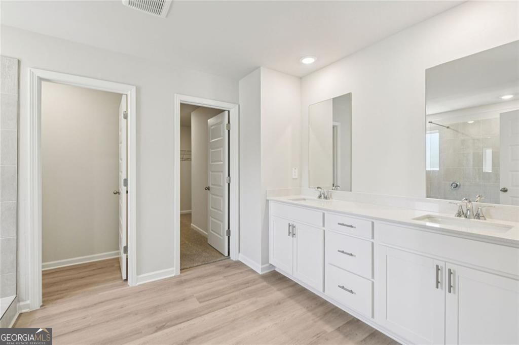 2374 Martin Spring Bend